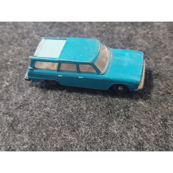 Vintage Matchbox Lesney #42 Studebaker Lark Wagonaire - Picture 1 of 5